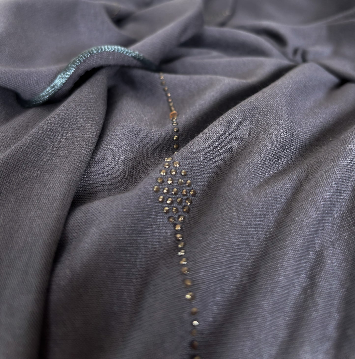 Gris Charcoal