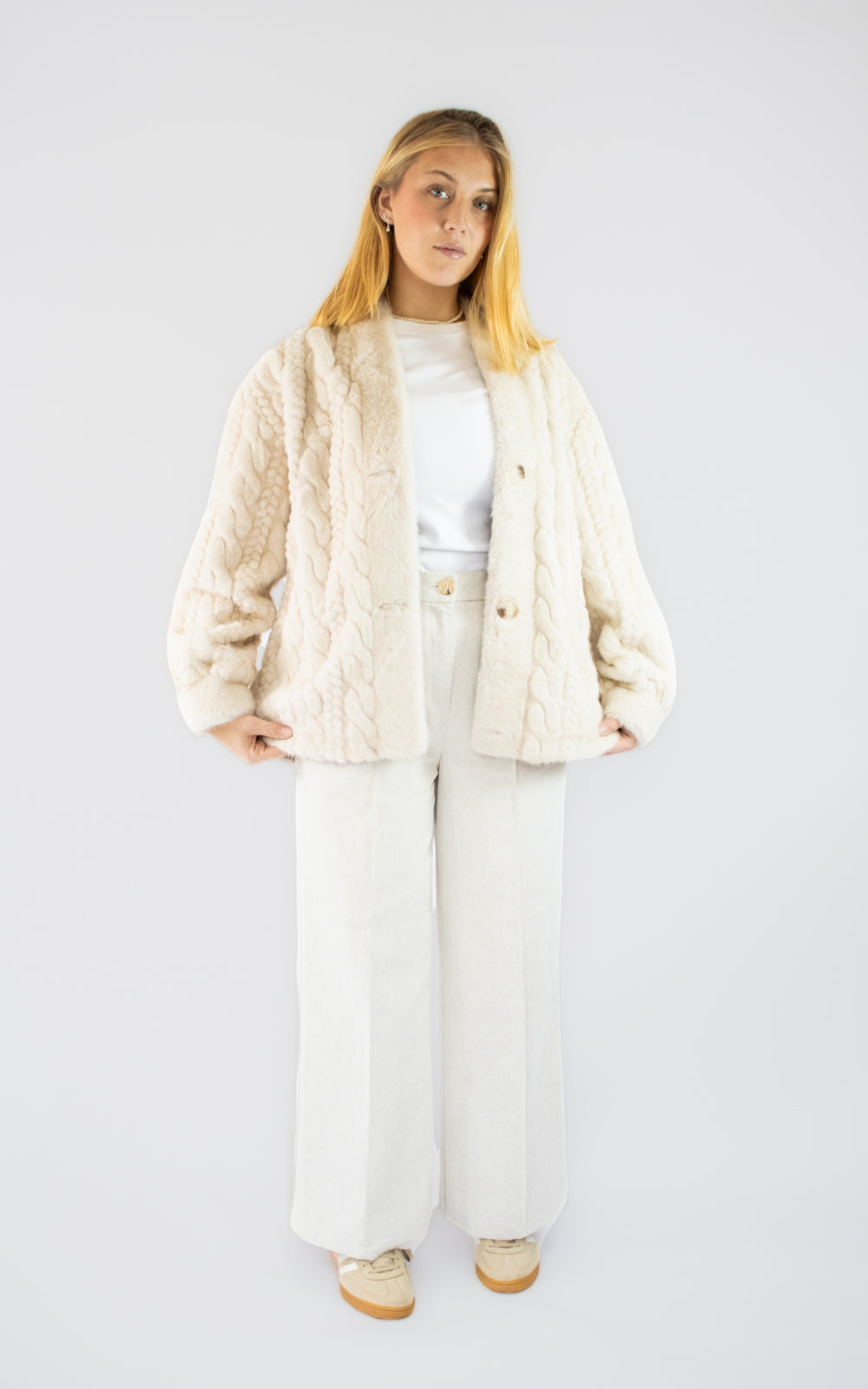 Veste beige effet fourrure