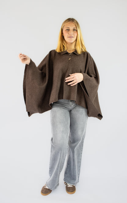 Poncho marron col polo
