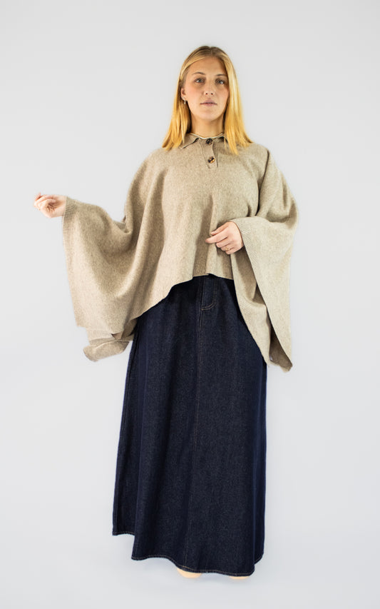 Poncho beige pour femme coupe fluide avec manches larges BySaphir.