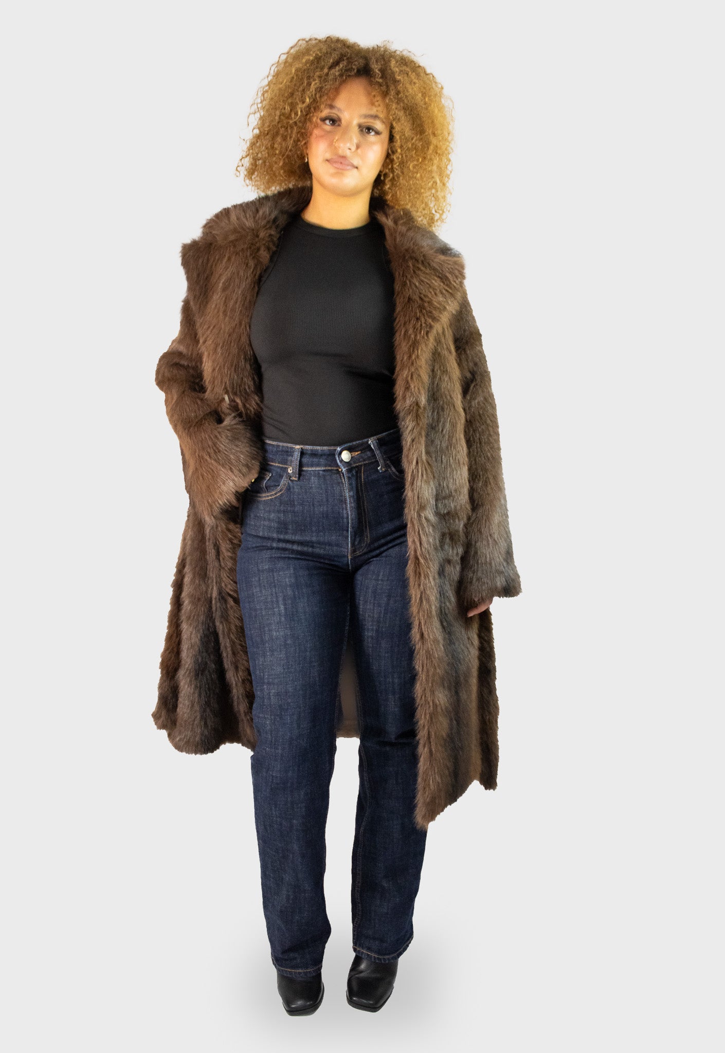 Manteau en fausse fourrure