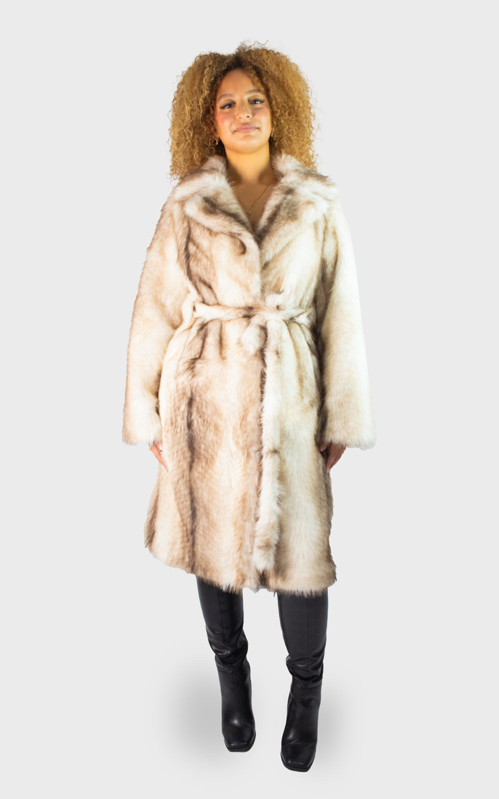 Manteau en fausse fourrure