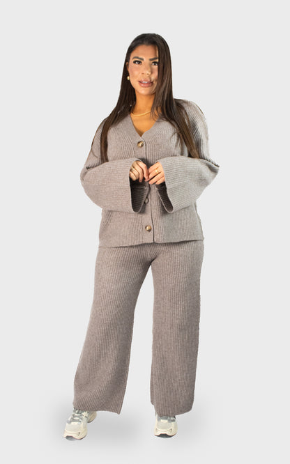 Ensemble en maille côtelée