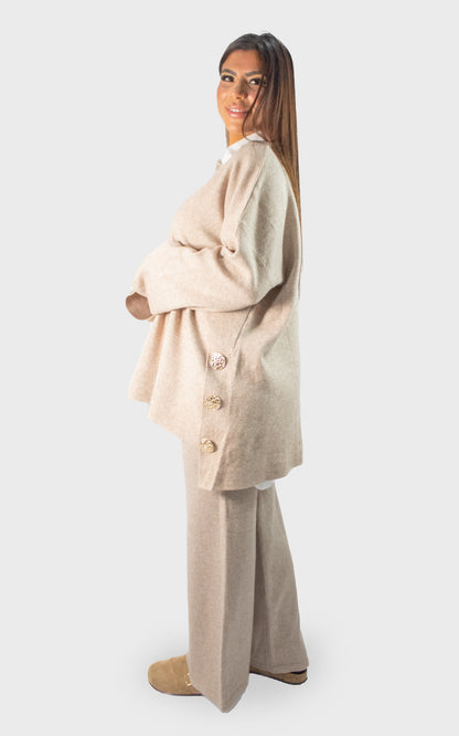 Haut à boutons dorés